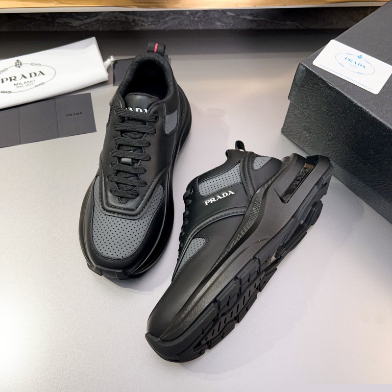 Pra*a sneakers